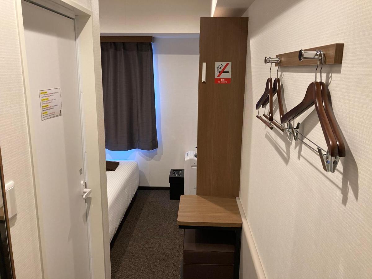 Y'S Hotel Shin Oszaka Kültér fotó