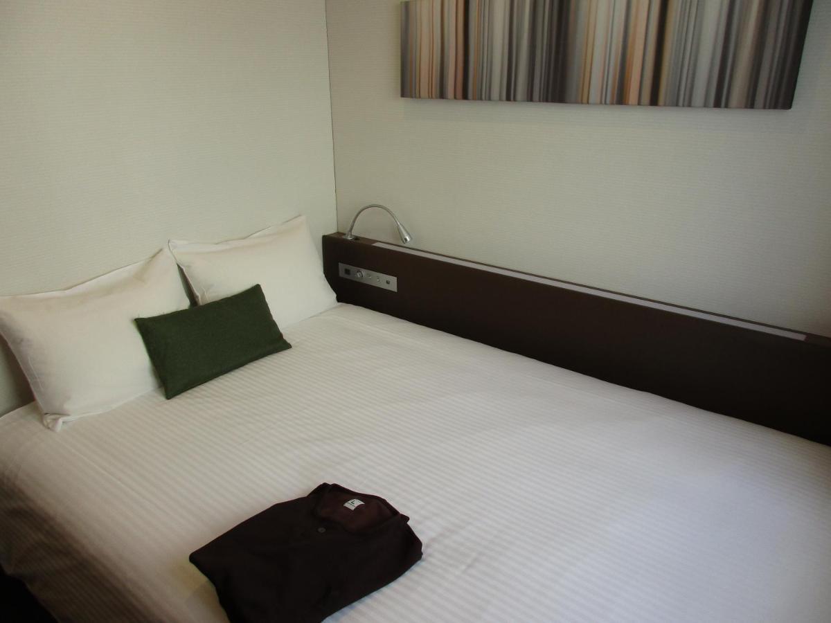 Y'S Hotel Shin Oszaka Kültér fotó