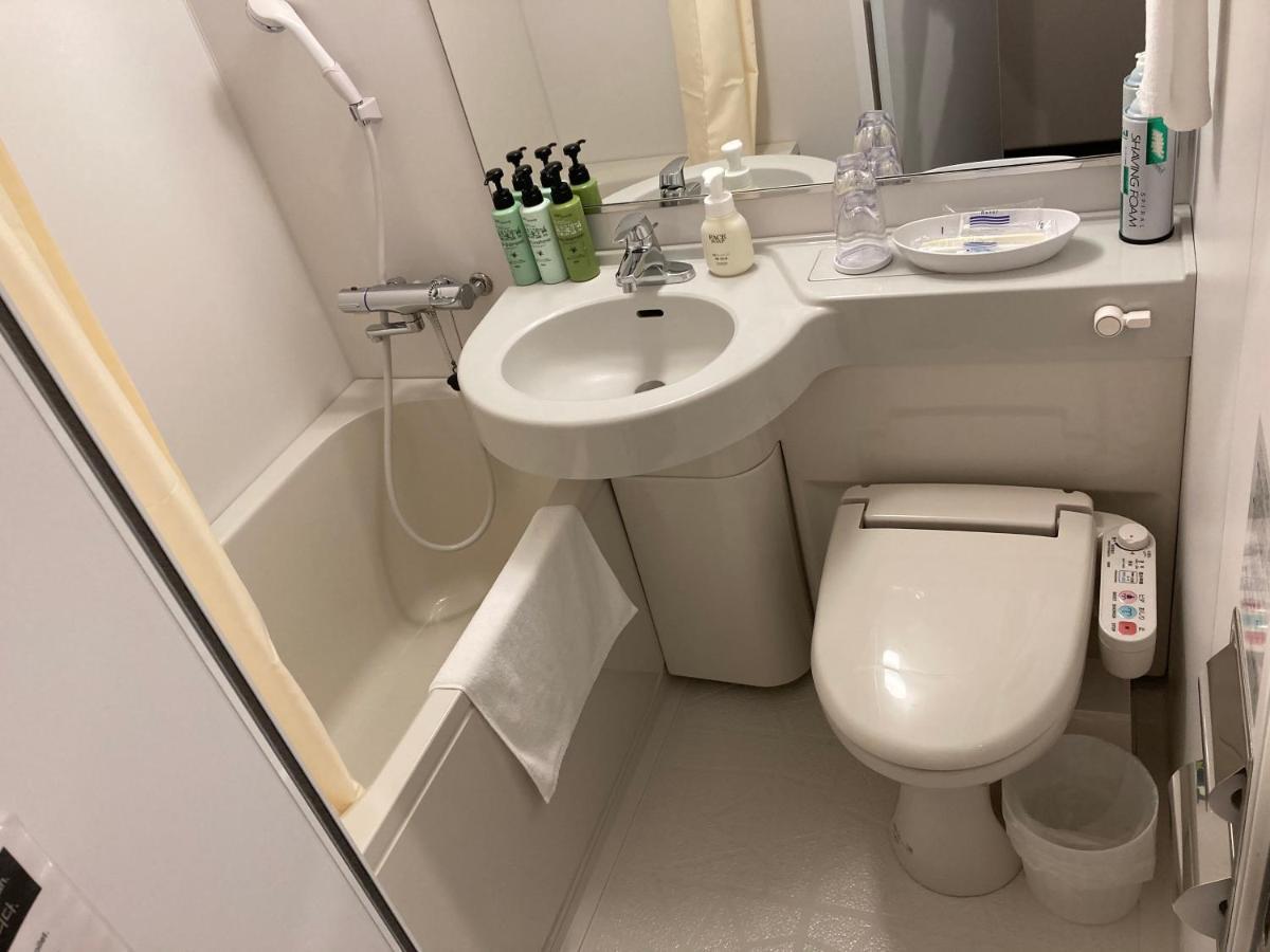 Y'S Hotel Shin Oszaka Kültér fotó