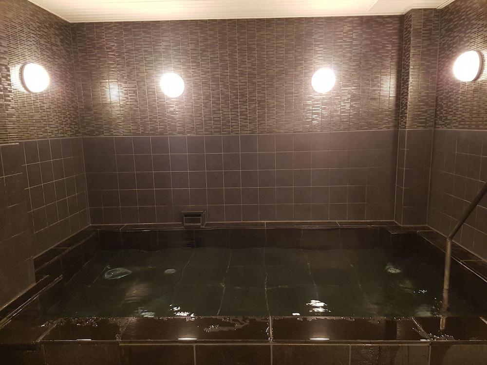 Y'S Hotel Shin Oszaka Kültér fotó