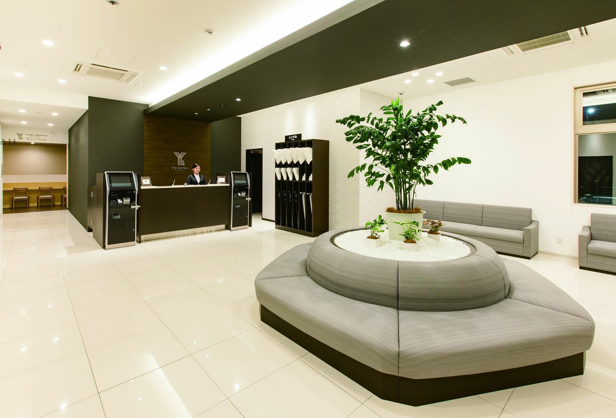 Y'S Hotel Shin Oszaka Kültér fotó